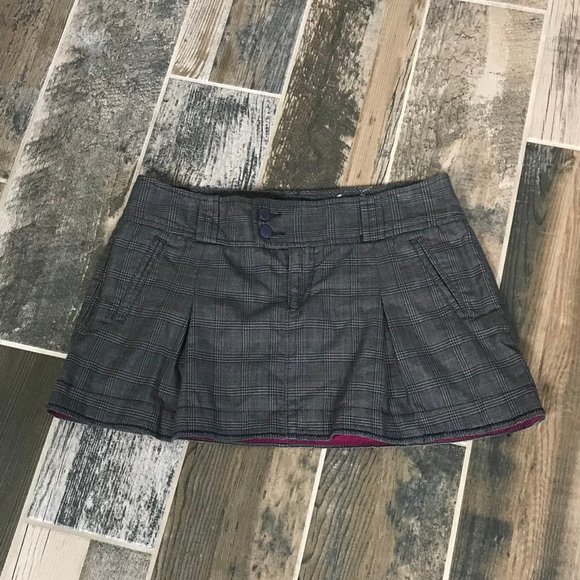 American Eagle Outfitters Dresses & Skirts - American Eagle Outfitters Mini Skirt